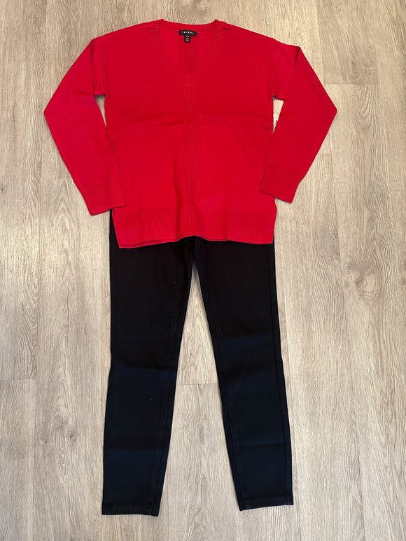 L/S V NK SWEATER W/CABLES- Scarlet