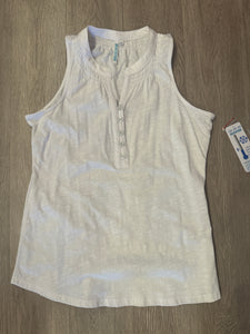 BEACHTIME by Lulu-B
White Bella Tank