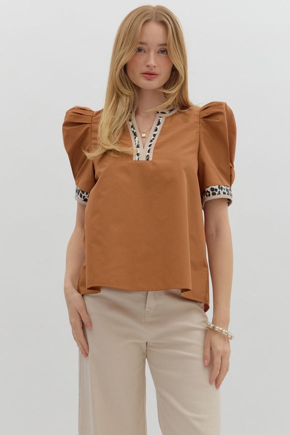 Caramel Solid Top w/ Leopard Detail T26719