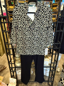 Lulu-B Ruffle Neck 3/4 Slv Top