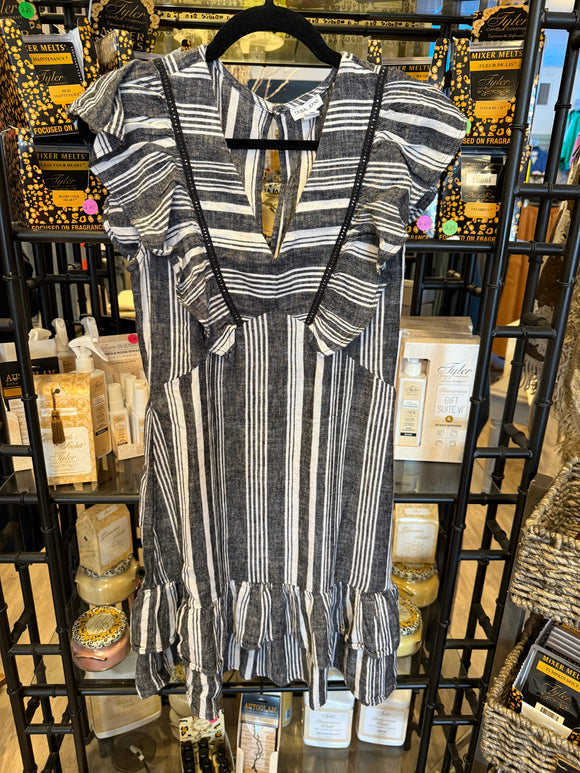 DRESS W/ FRILL AND TRIMS