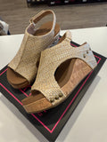 Corky’s Carley Wedge- Silver Raffia