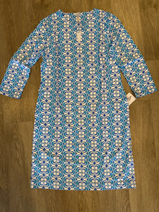 Lulu-B V-Neck Notched Travel Dress