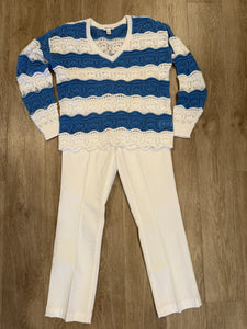 L/S V-NECK CROCHET SWIRL STRIPE SWTR- Sailboat