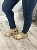 Corky’s Carley Wedges- Antique Gold