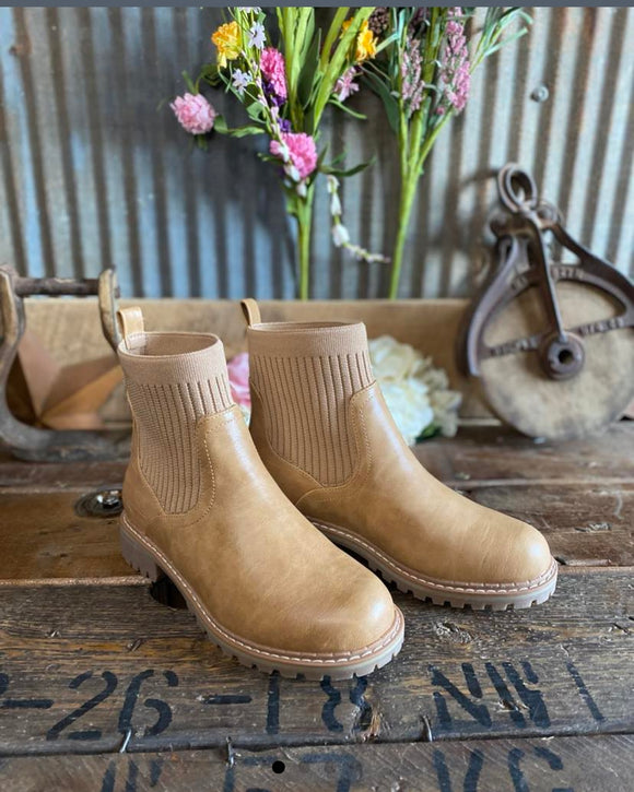 Corky’s Caramel Cabin Fever Boots