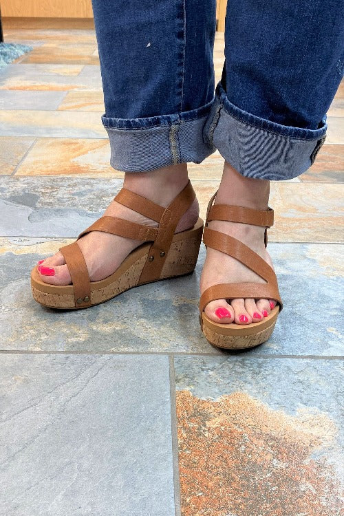 Corky’s Spring Fling Wedge-Cognac