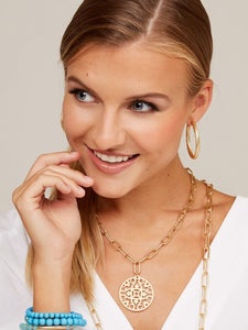 Emblem Pendant And Chain Collar Necklace