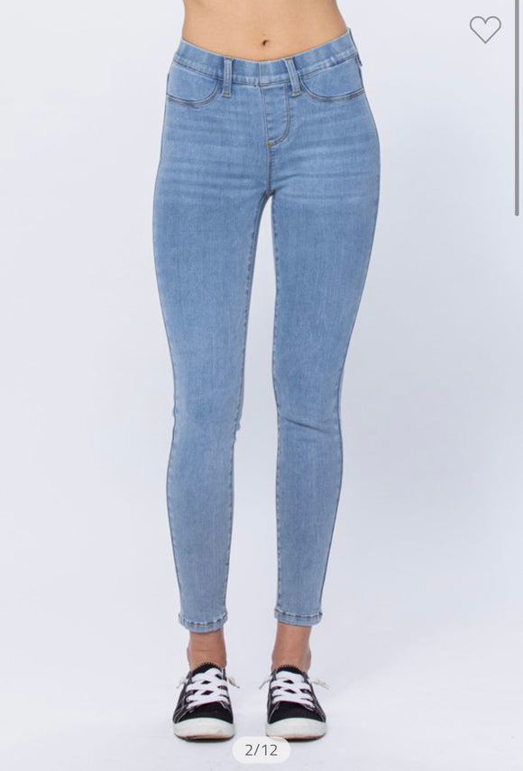 Mid Rise Pull On Skinny Jegging
